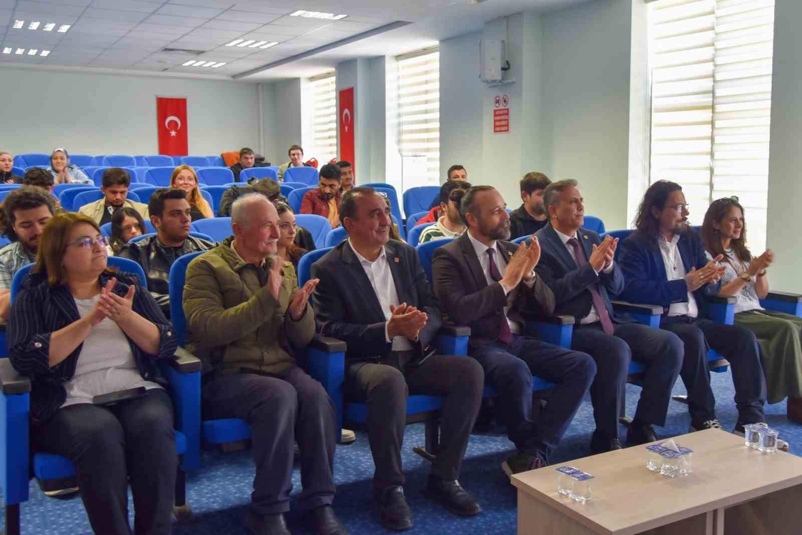 Şeyh Edebali, vefatının 700’üncü yılında anıldı
Şeyh Edebali, vefatının 700’üncü yılında anıldı