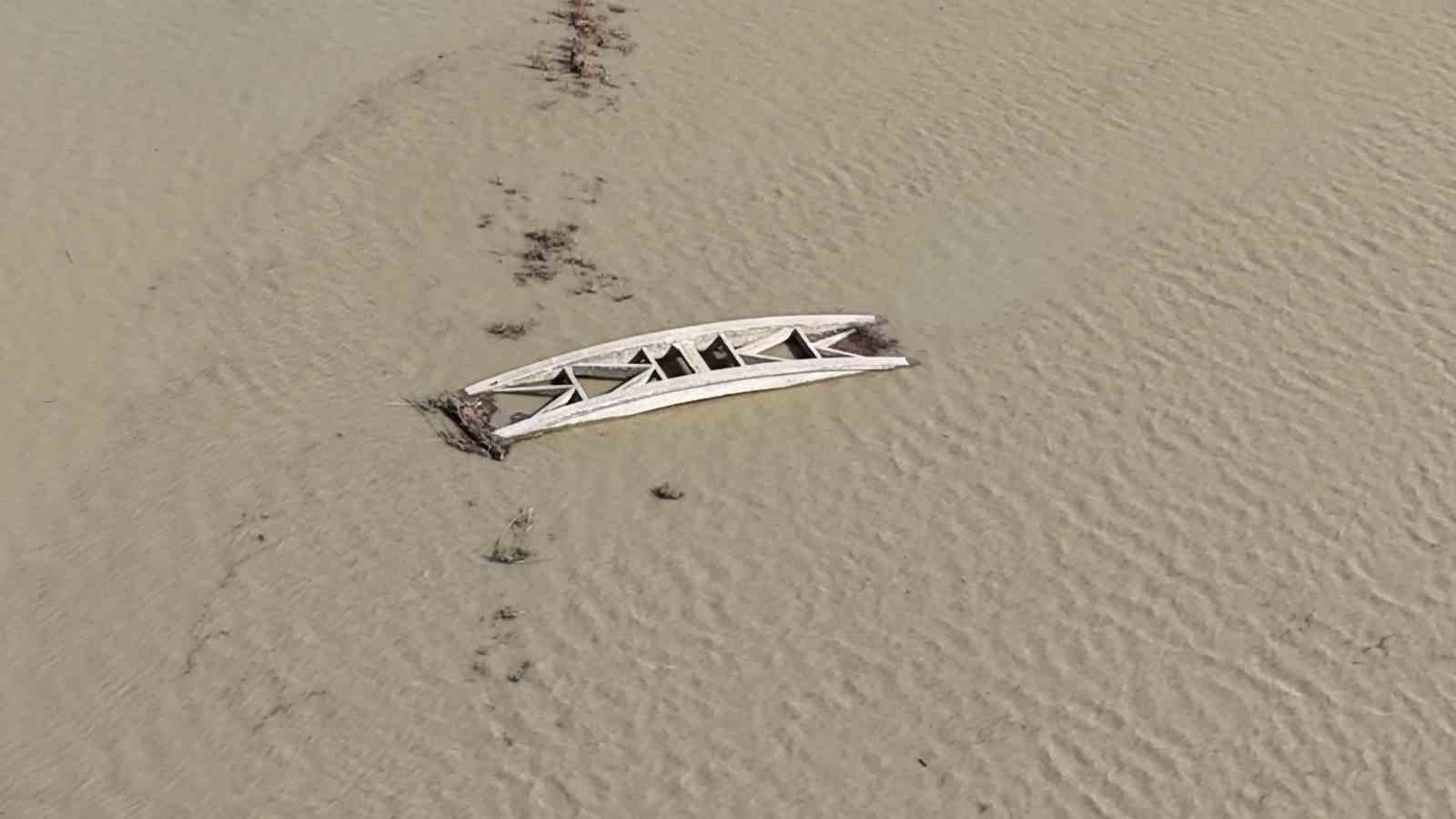 Seyhan Baraj Gölü’ndeki kuraklık ve sonrası dron ile görüntülendi
