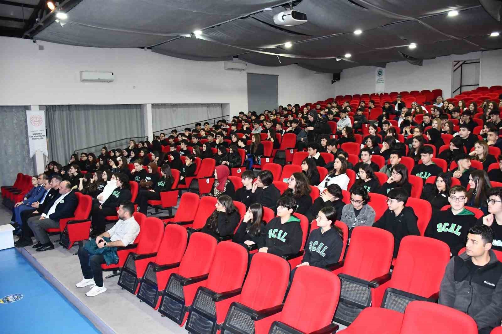 Siber tuzaklara karşı alarm: Okullarda koruyucu eğitim hamlesi
