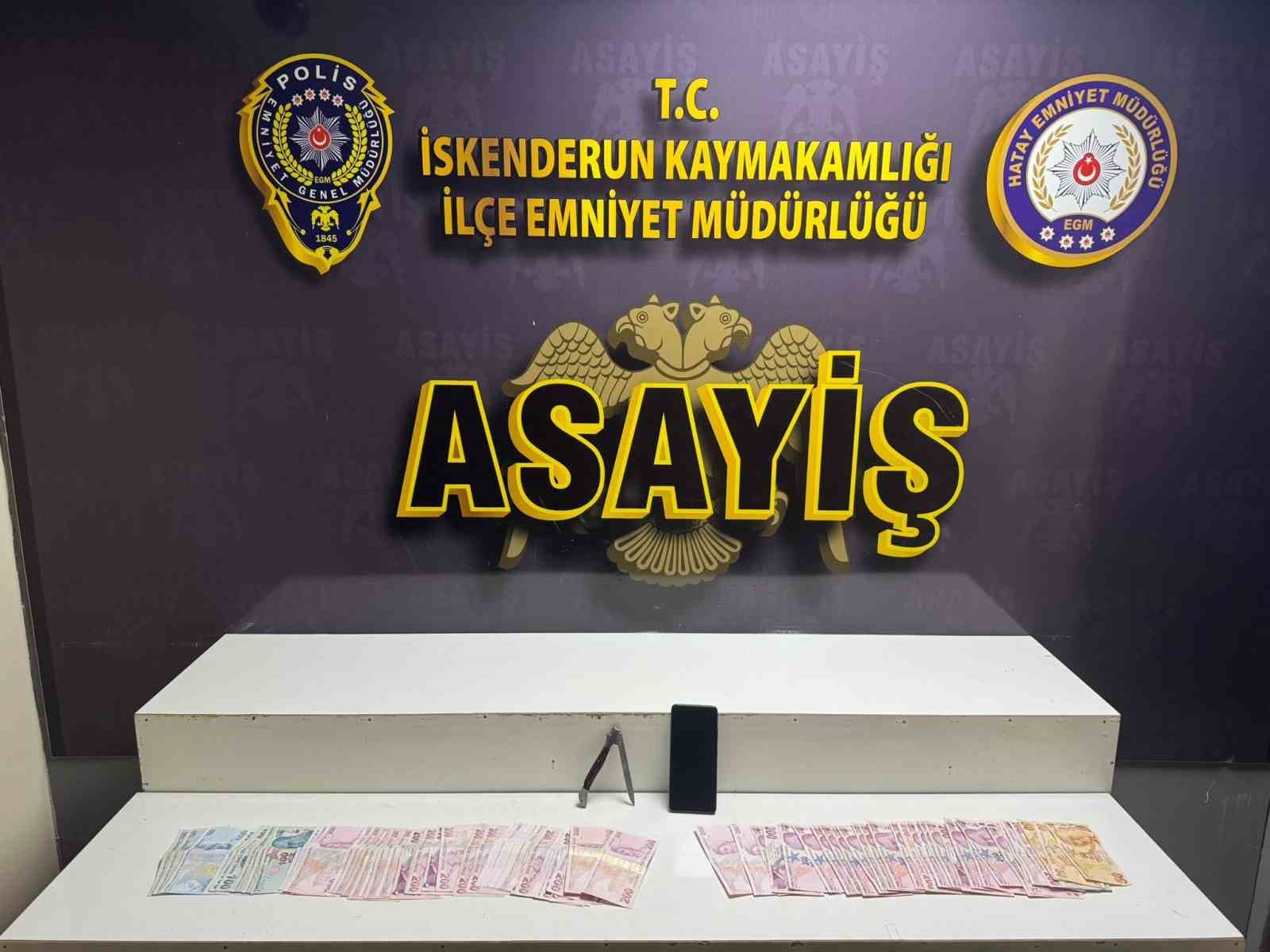 Şiddet uygulayarak banka hesabındaki 35 bin TL’yi ve cep telefonunu gasp eden 6 kişi tutuklandı
