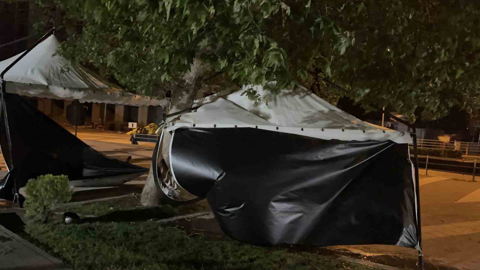 Şiddetli fırtına Osmaniye’yi vurdu: Güneş enerjileri yerinden söktü
