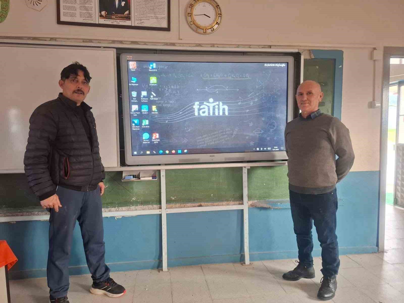 Sığırtmaçlı İlkokulu’nda teknolojiyle eğitim hamlesi
