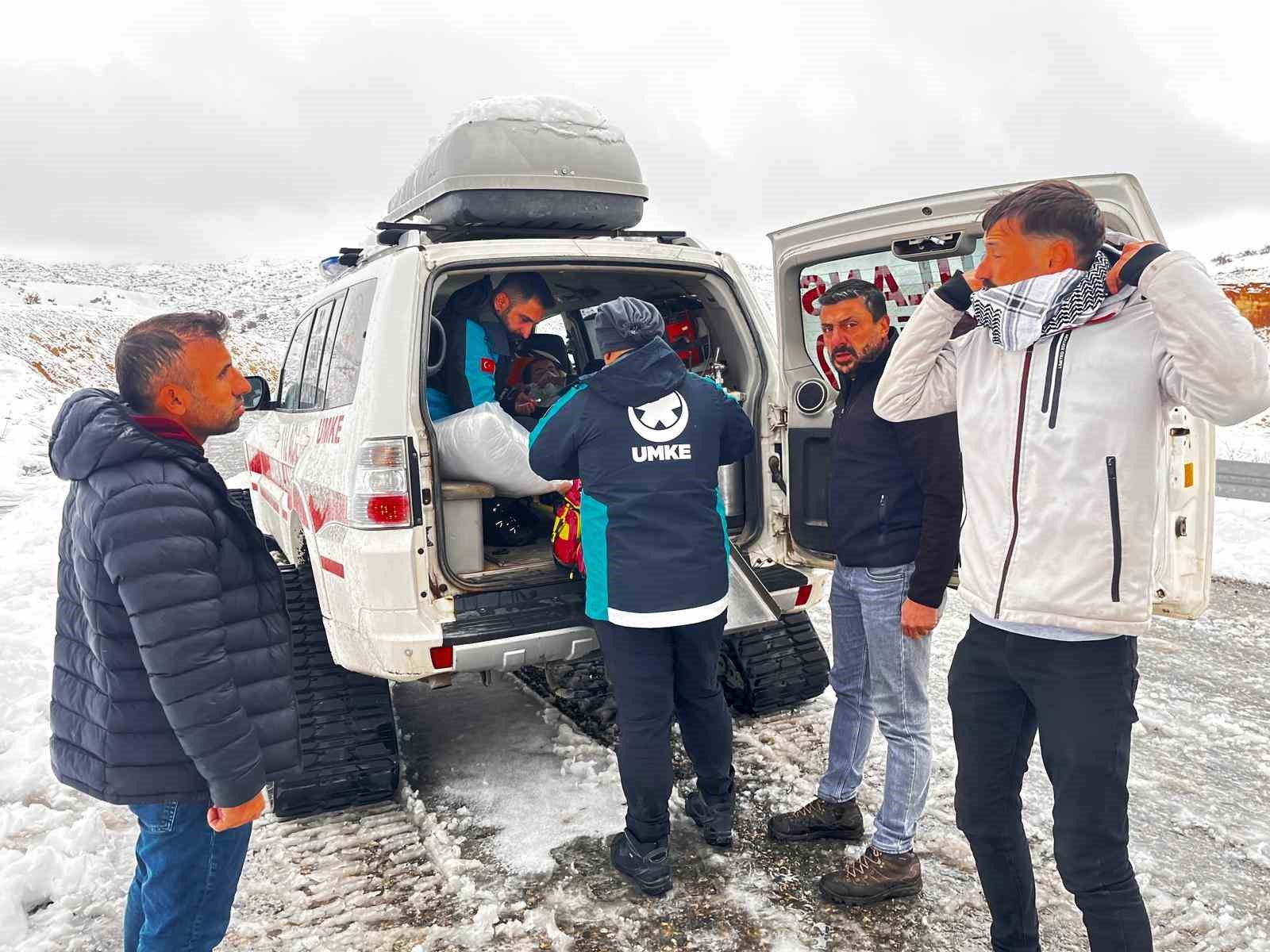 Siirt’te 14 köy yolu ulaşıma açıldı
