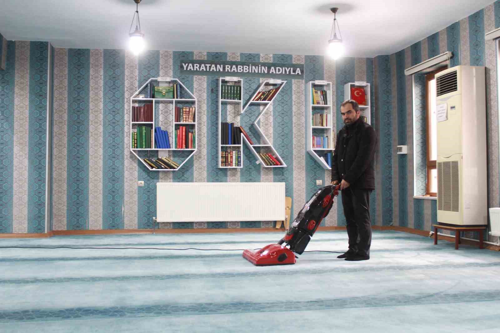 Siirt’te 642 cami Ramazan ayına gül suyuyla hazırlandı
