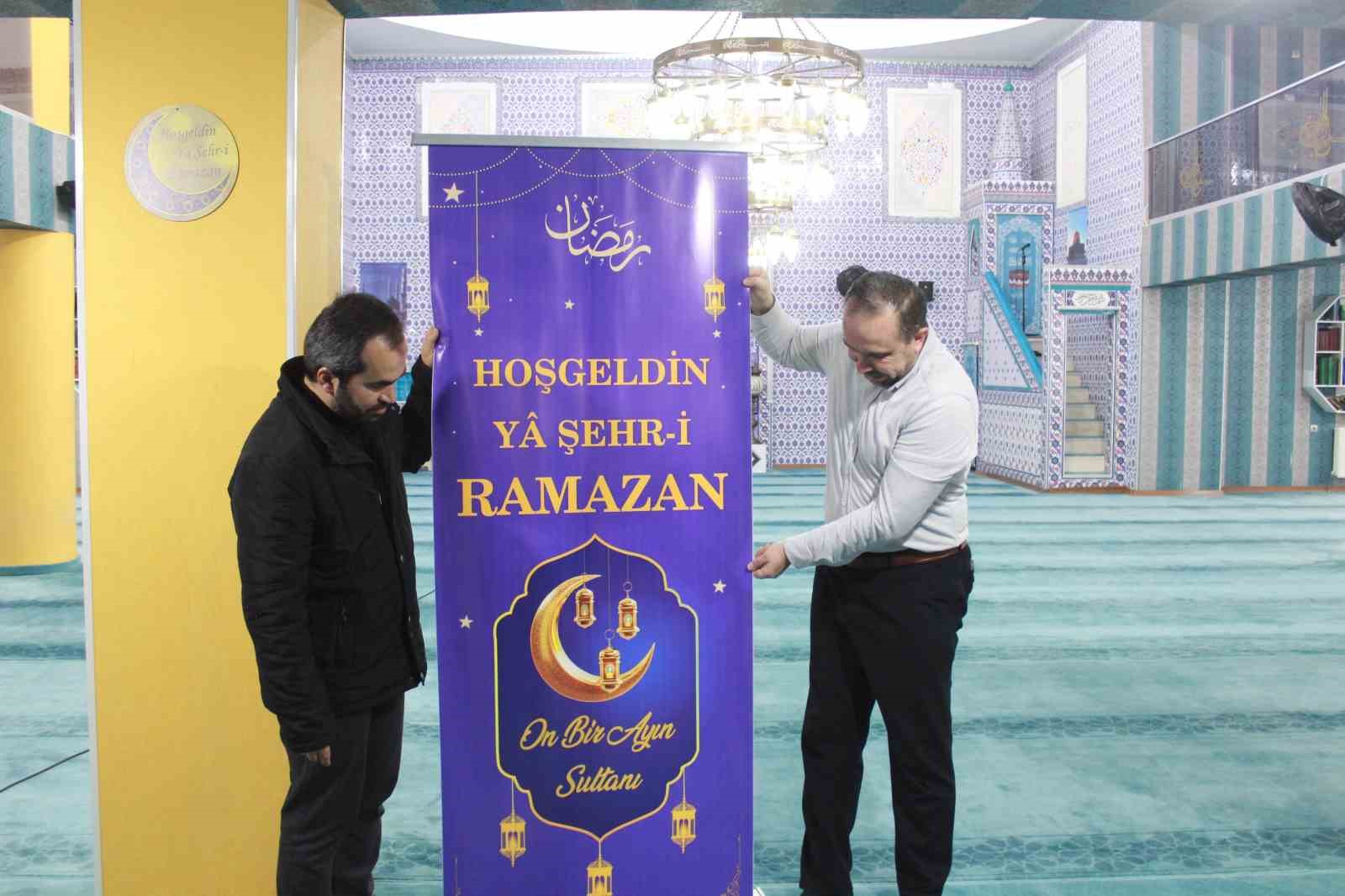 Siirt’te 642 cami Ramazan ayına gül suyuyla hazırlandı
