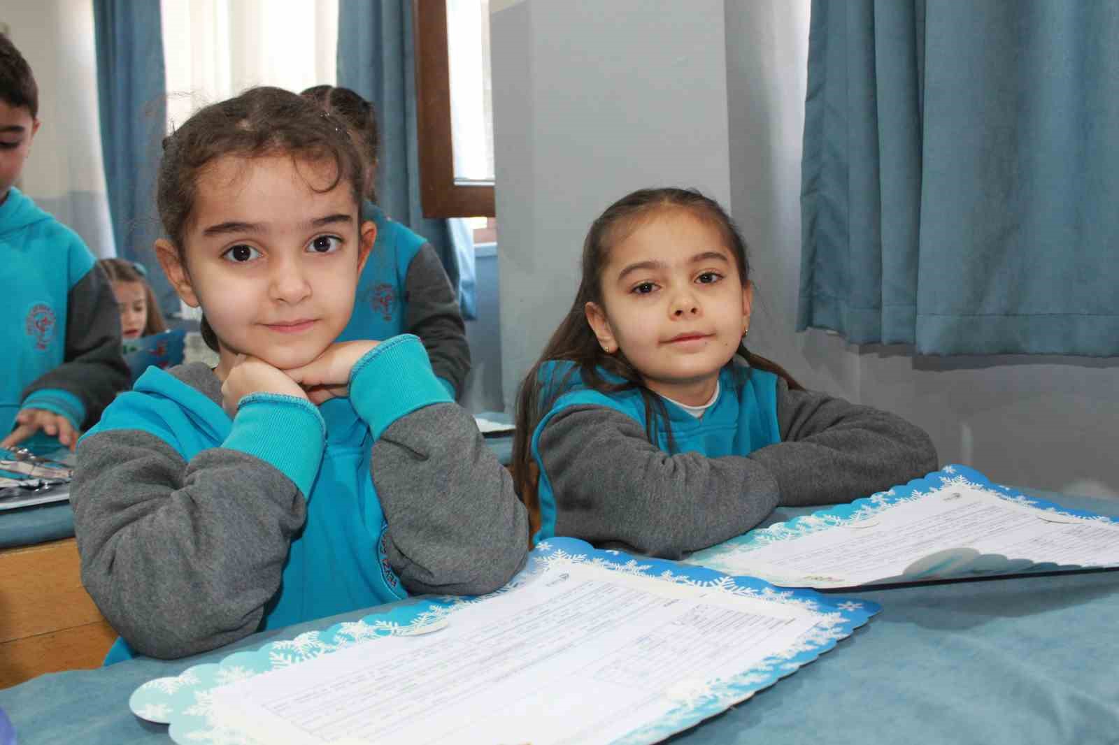 Siirt’te 90 bin 552 öğrenci karne heyecanı yaşadı
