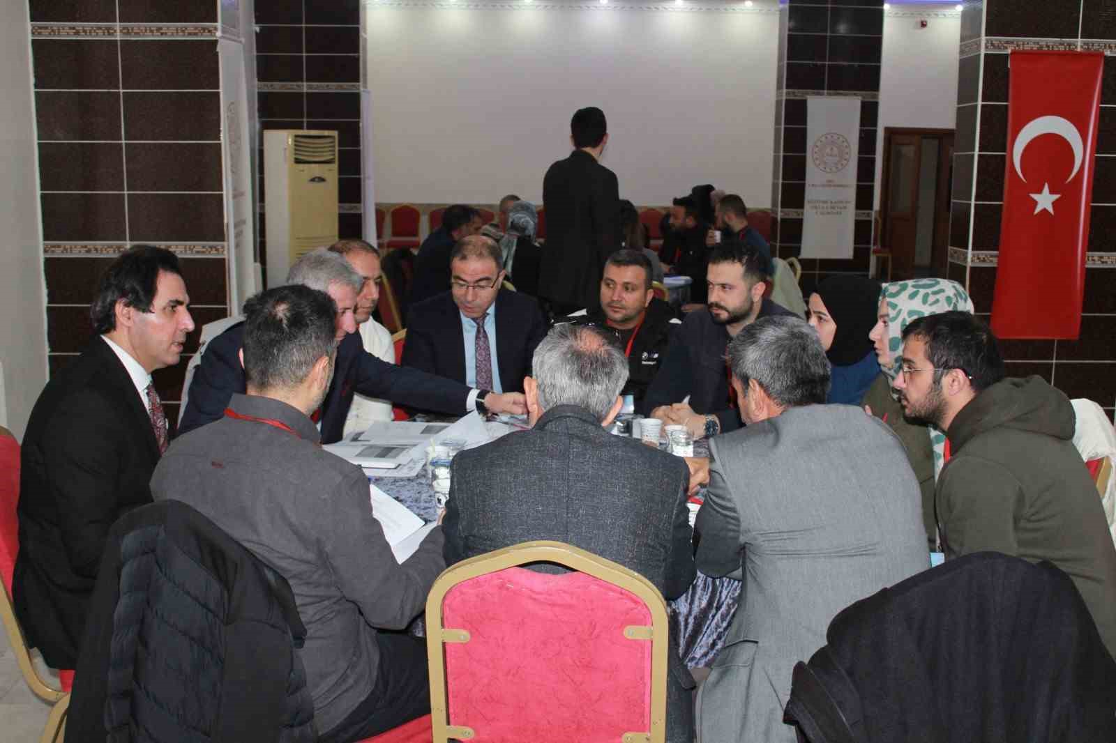 Siirt’te ‘Eğitime Katılım Okula Devam Çalıştayı’ düzenlendi
