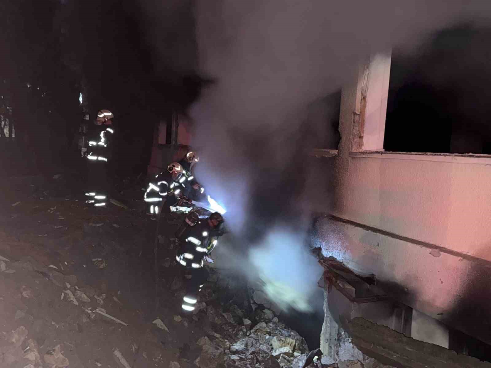 Siirt’te eski üniversite yerleşkesinde yangın
