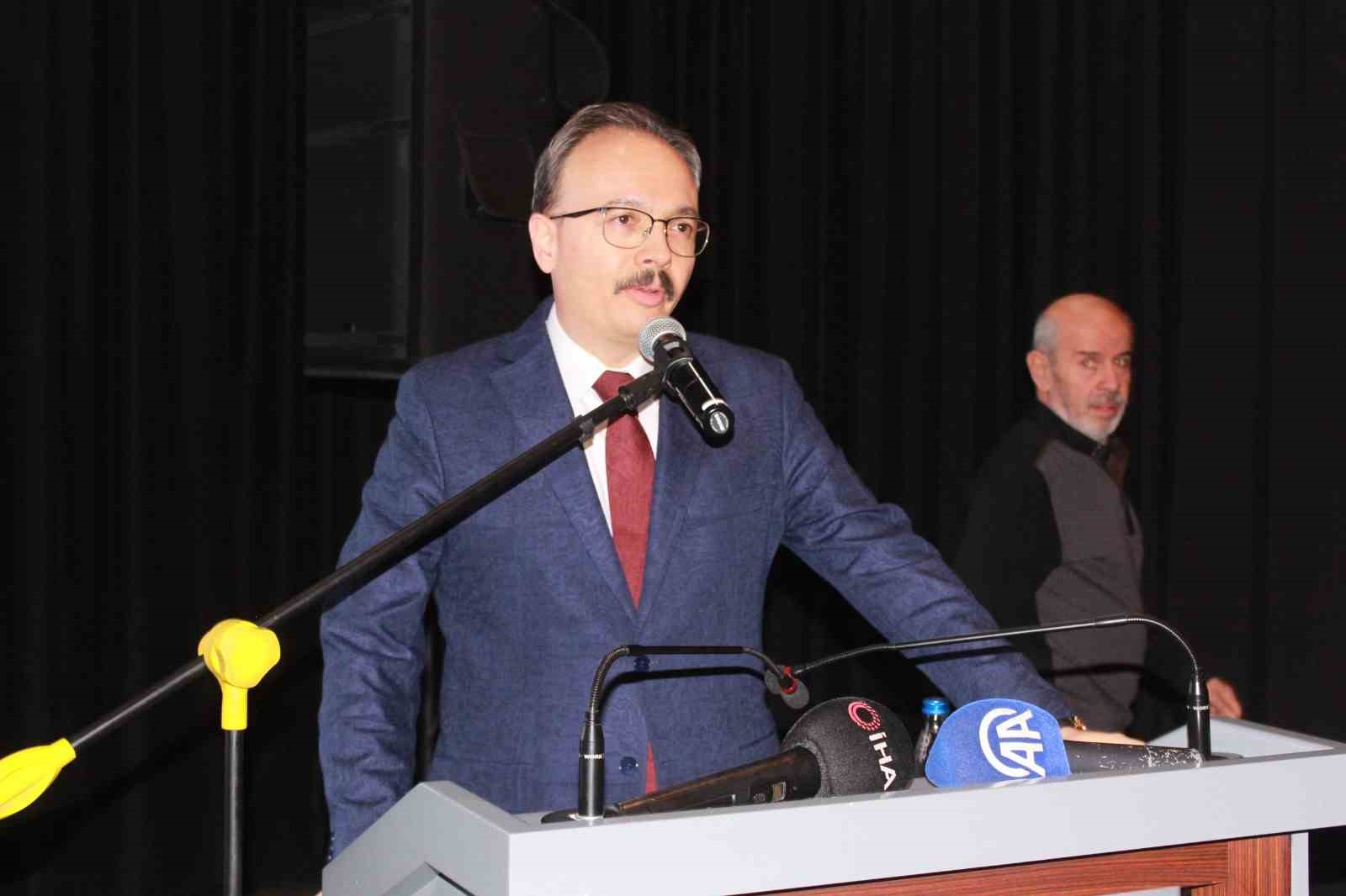 Siirt’te ’İki Kitap Bir Gönül Projesi’ tanıtıldı
