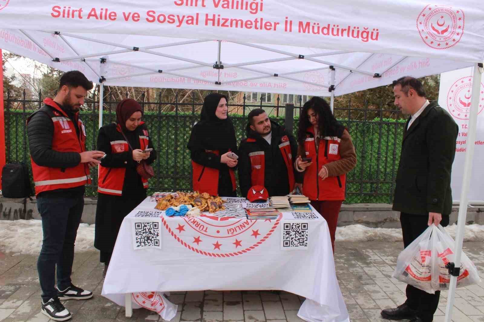 Siirt’te ‘İlk Öğretmenim Ailem’ ve ‘Çocuklar Güvende’ siteleri ve mobil uygulaması anlatıldı
