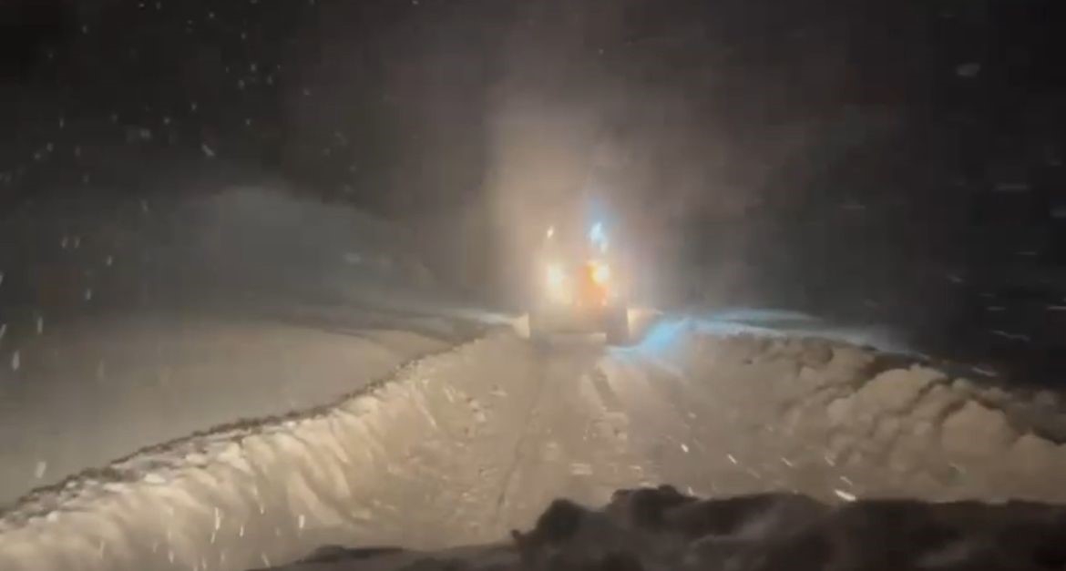 Siirt’te kar yağışı nedeniyle 117 köy yolu ulaşıma kapandı
