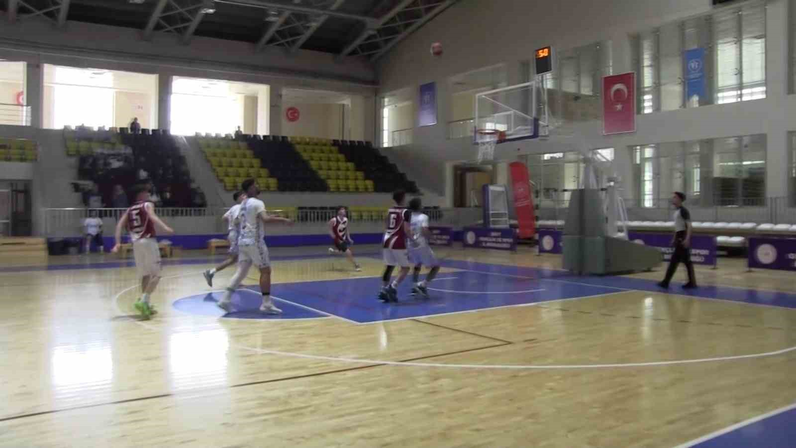 Siirt’te okul sporları 3x3 basketbol heyecanı tamamlandı
