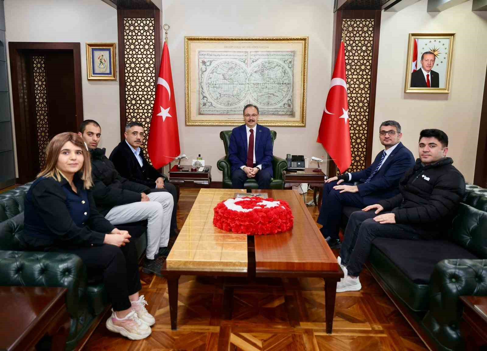 Siirt’te ’Sigarayı Bırak Kazan Kampanyası’nda ödüller sahiplerini buldu
