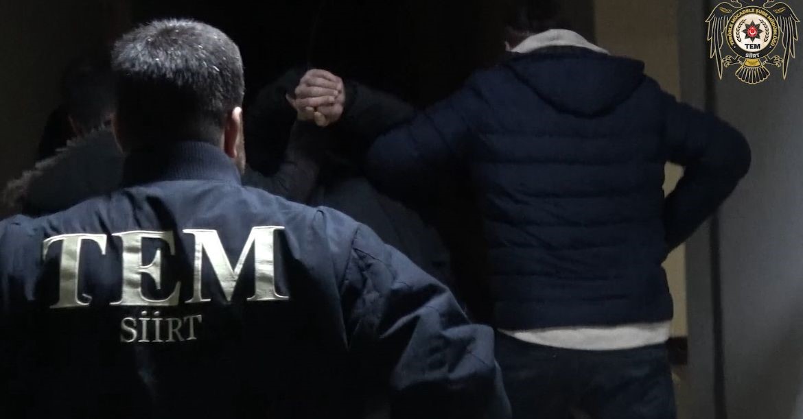 Siirt’te sosyal medyadan DEAŞ propagandası yapan şahıs tutuklandı
