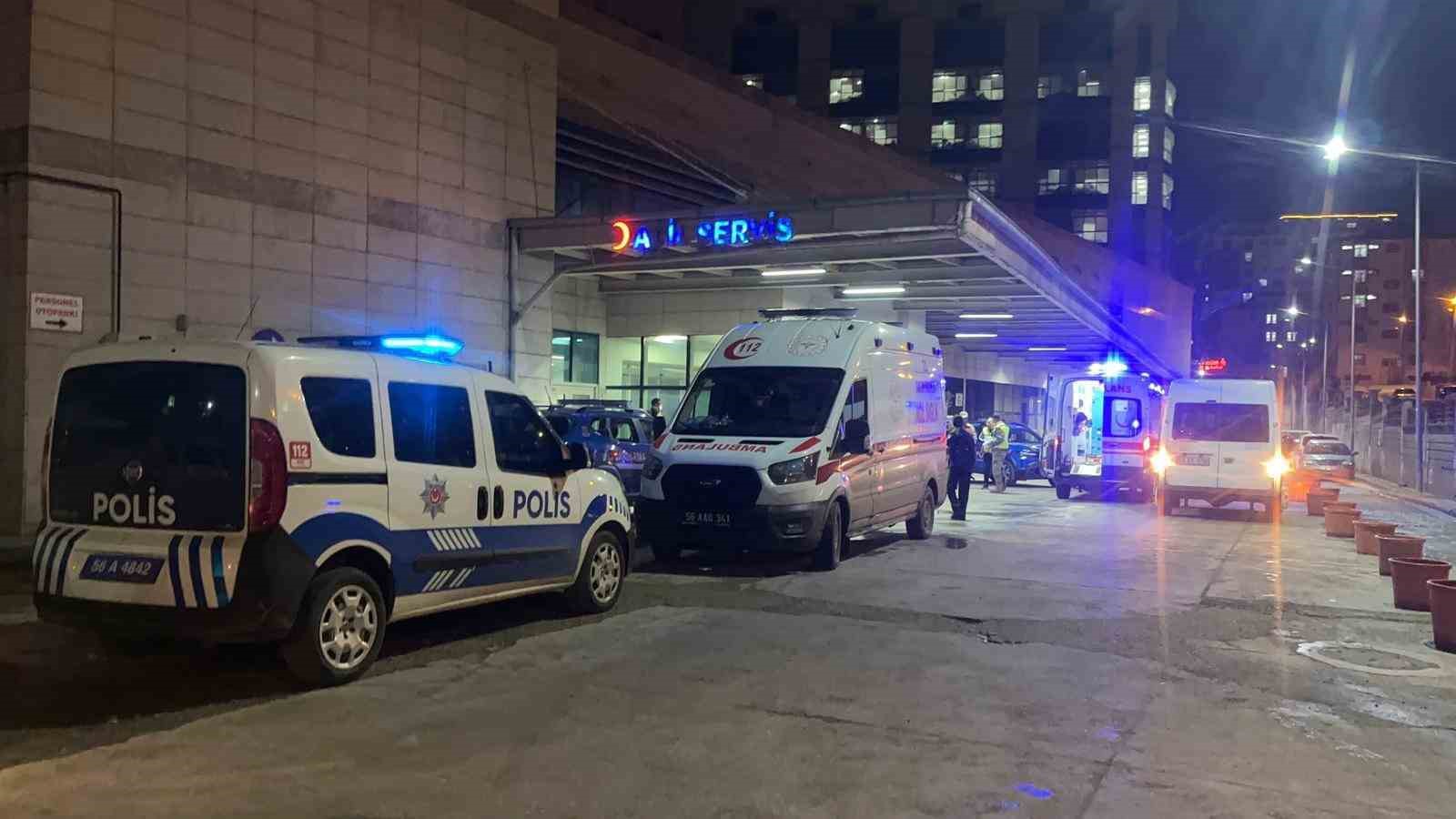 Siirt’te taşlı sopalı kavga: 15 yaralı, 10 gözaltı
