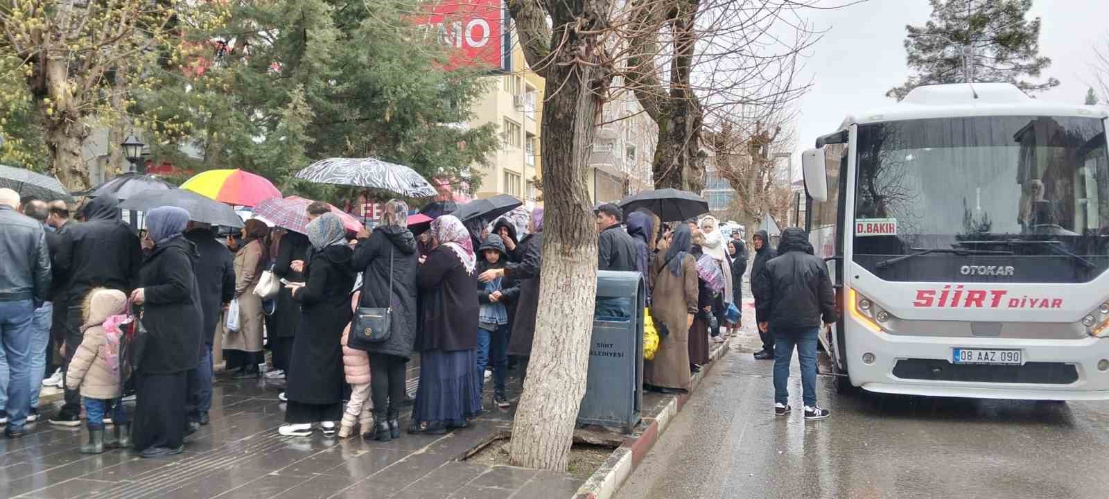Siirt’te umreciler dualarla uğurlandı
