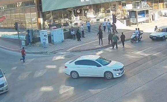 Silahla vurulan vatandaşa yerde yatarken tekme atan sanığa müebbet hapis cezası
