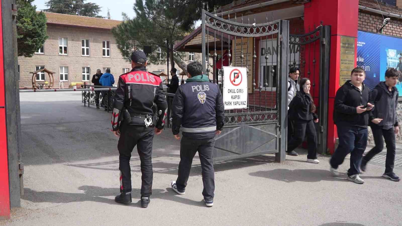 Silahlı saldırı olaylarının ardından Kocaeli’de polisten güvenlik mesaisi
