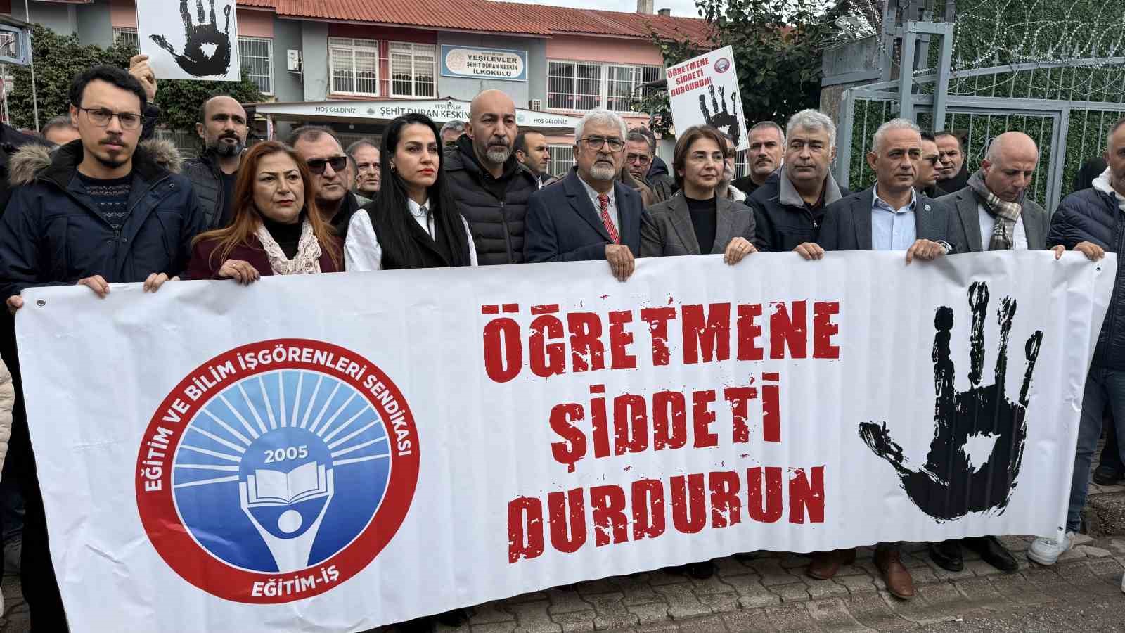 Silahlı saldırıya uğrayan öğretmen: "Can güvenliğim tehlikeye atıldı"
