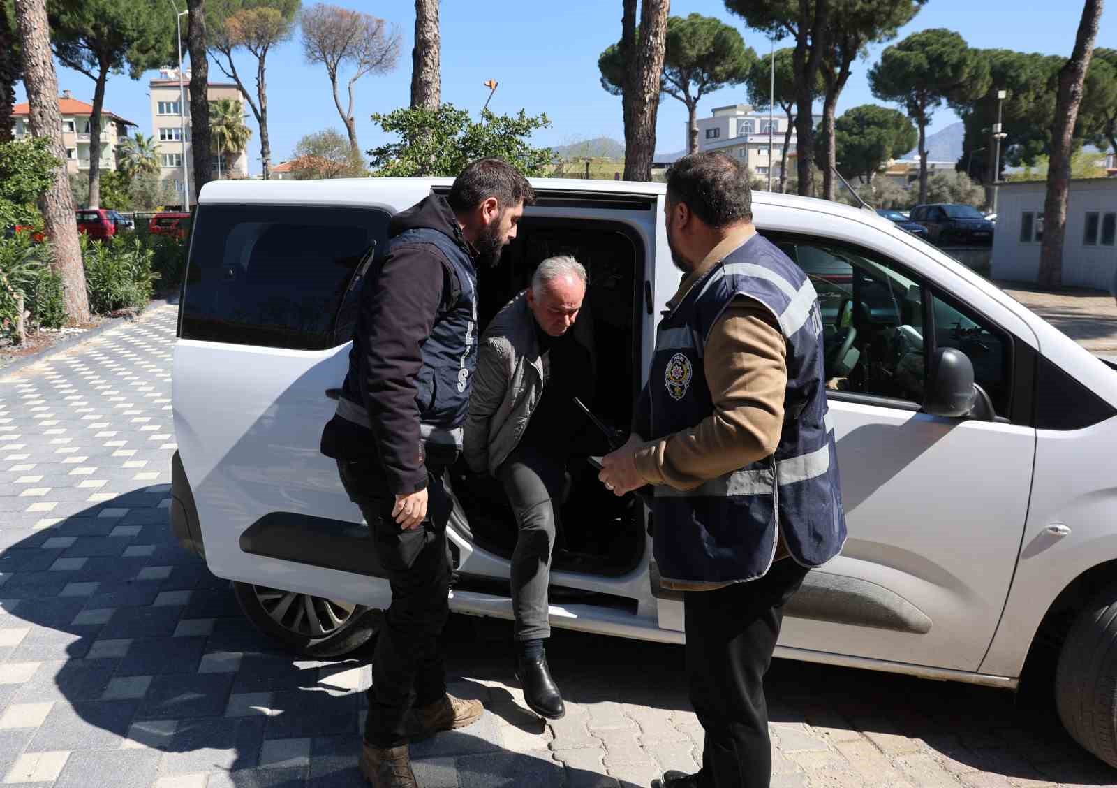 Silahlı saldırıyı gerçekleştiren eski başkan adliyeye sevk edildi
