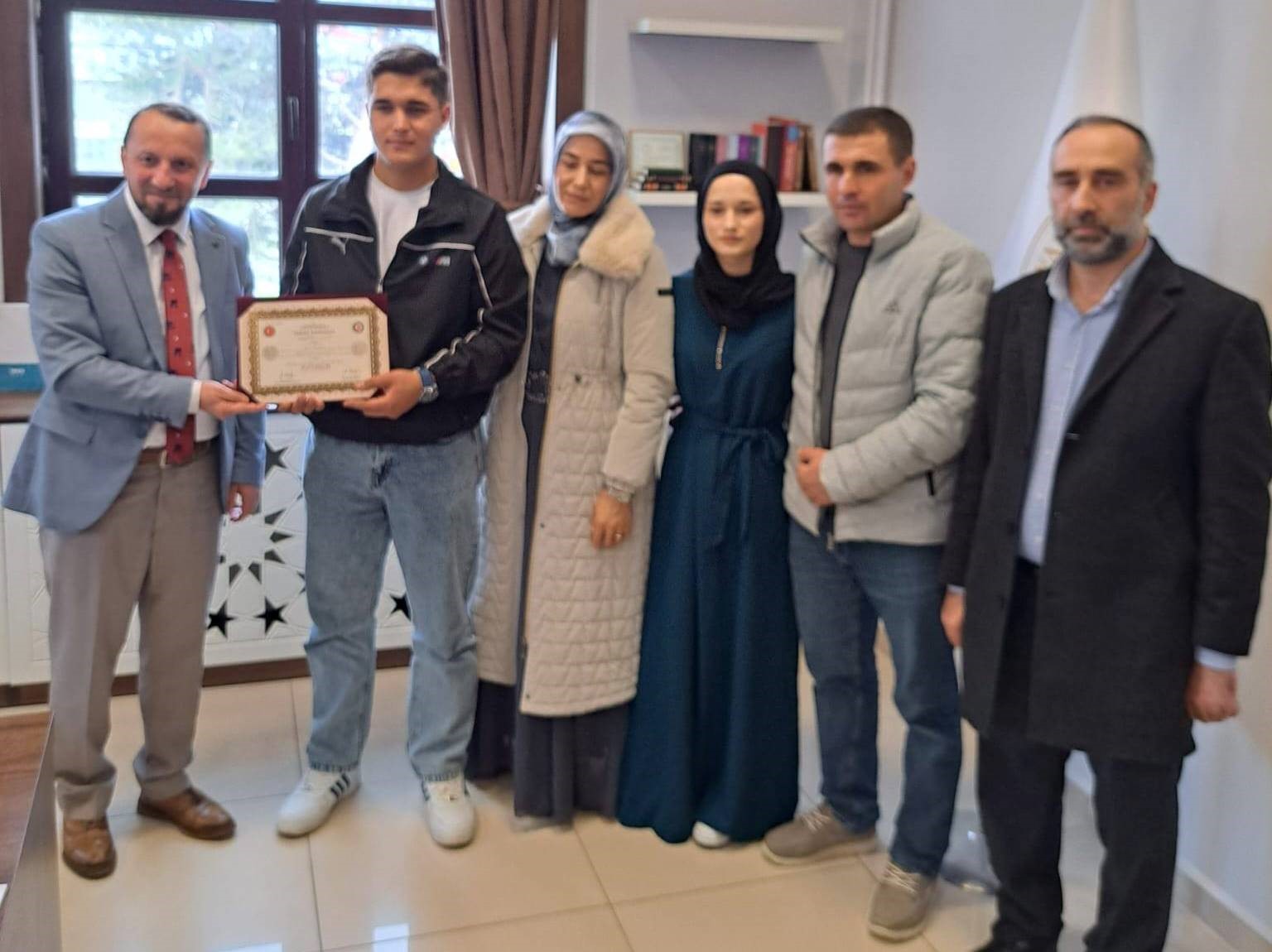 Simav’da 10 öğrenci Hafızlık Belgesini aldı
