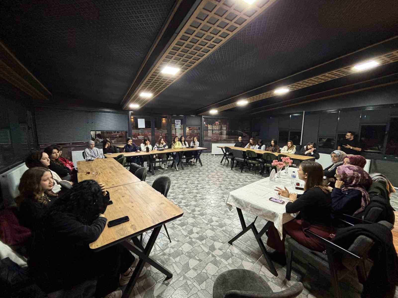 Simav’da bağımlılıkla mücadele semineri
