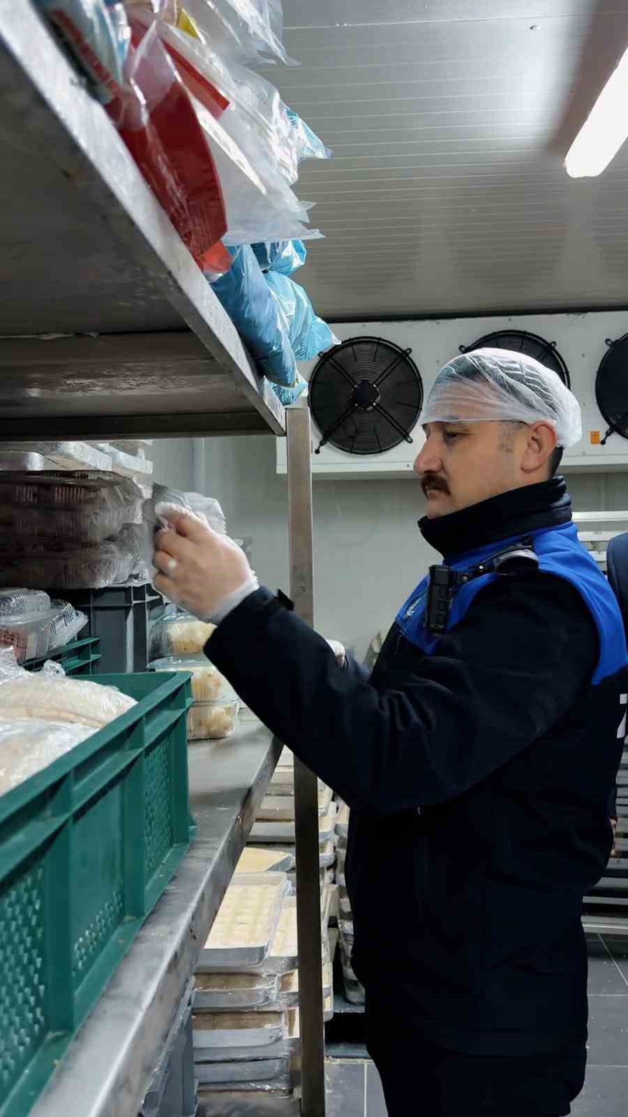 Sincan Belediyesi zabıta ekipleri Ramazan öncesi denetimleri sıklaştırdı
