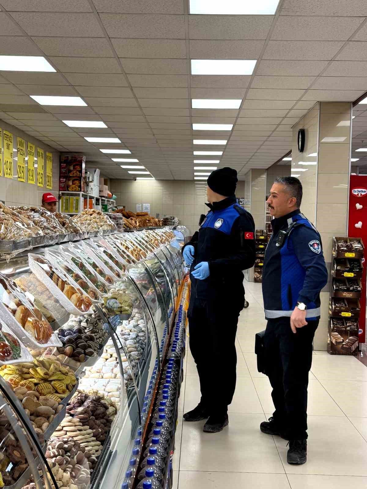 Sincan Belediyesi zabıta ekiplerinden denetim
