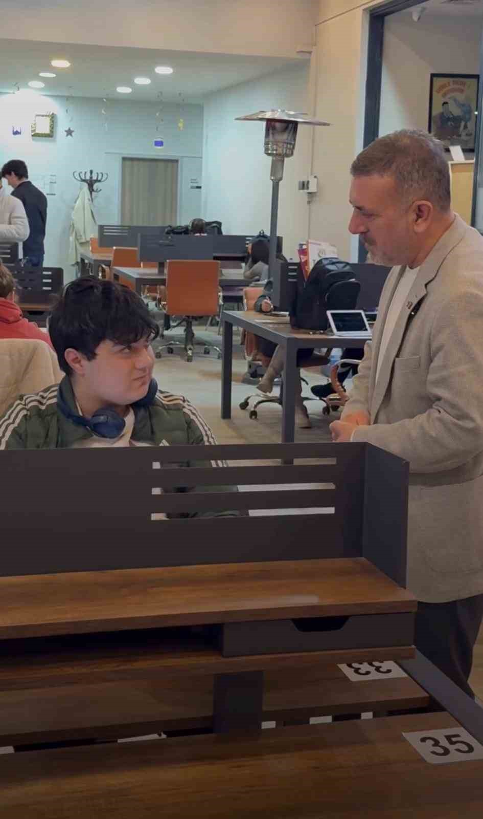 Sincanlı gençlerin ders durağı: Millet kıraathaneleri
