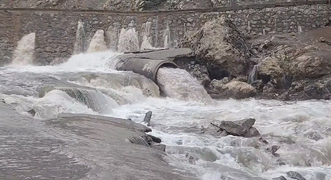 Sinek Çayının debisi yükseldi
