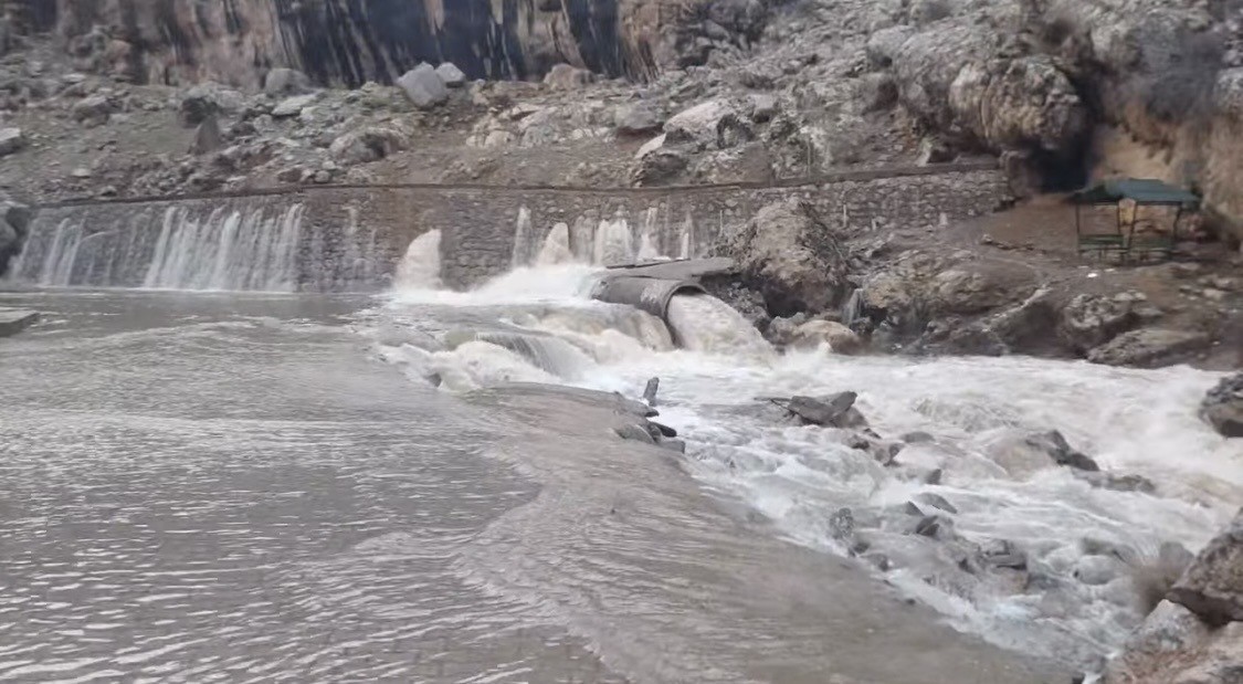 Sinek Çayının debisi yükseldi
