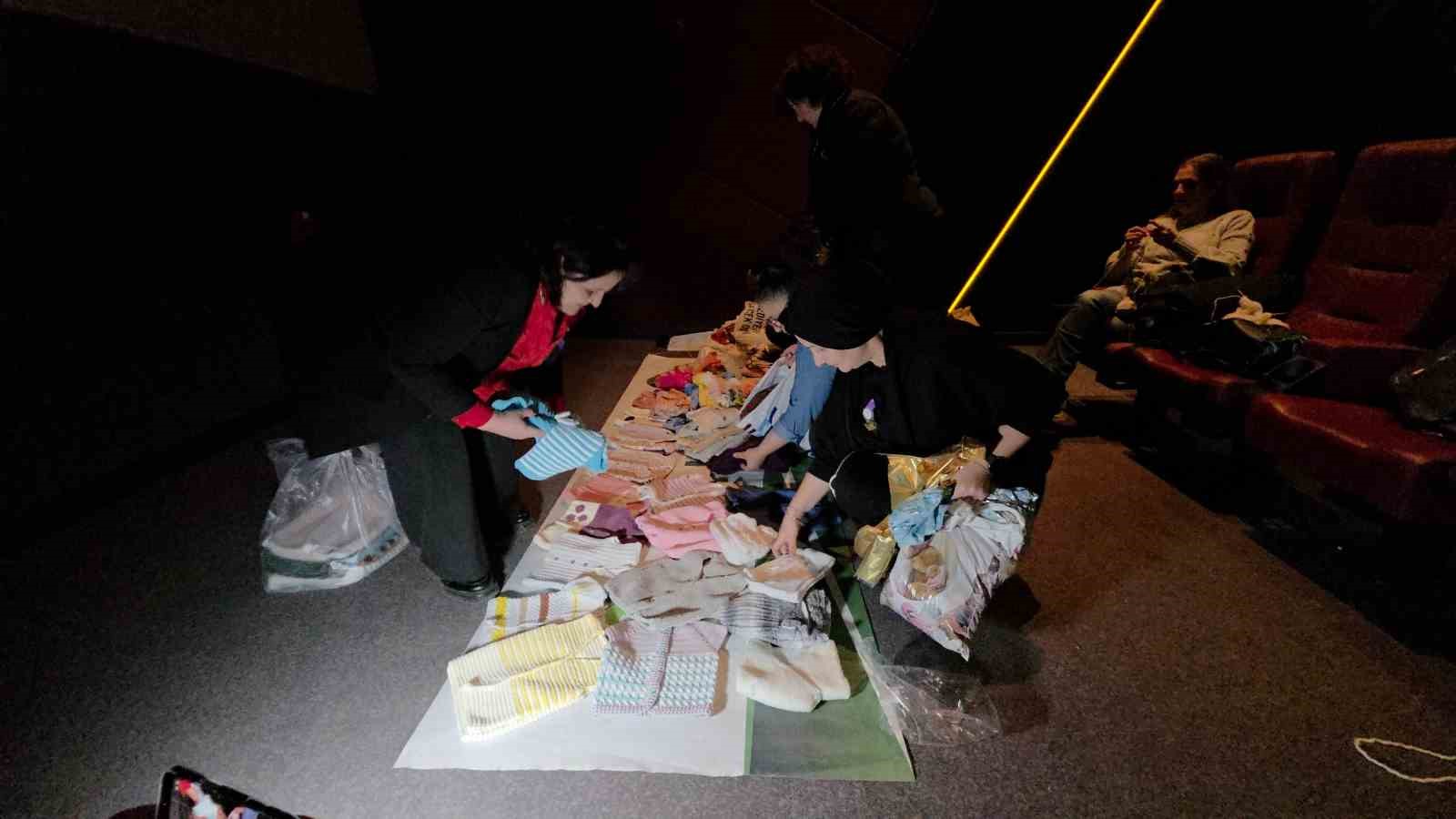 Sinemada örgü buluşması
