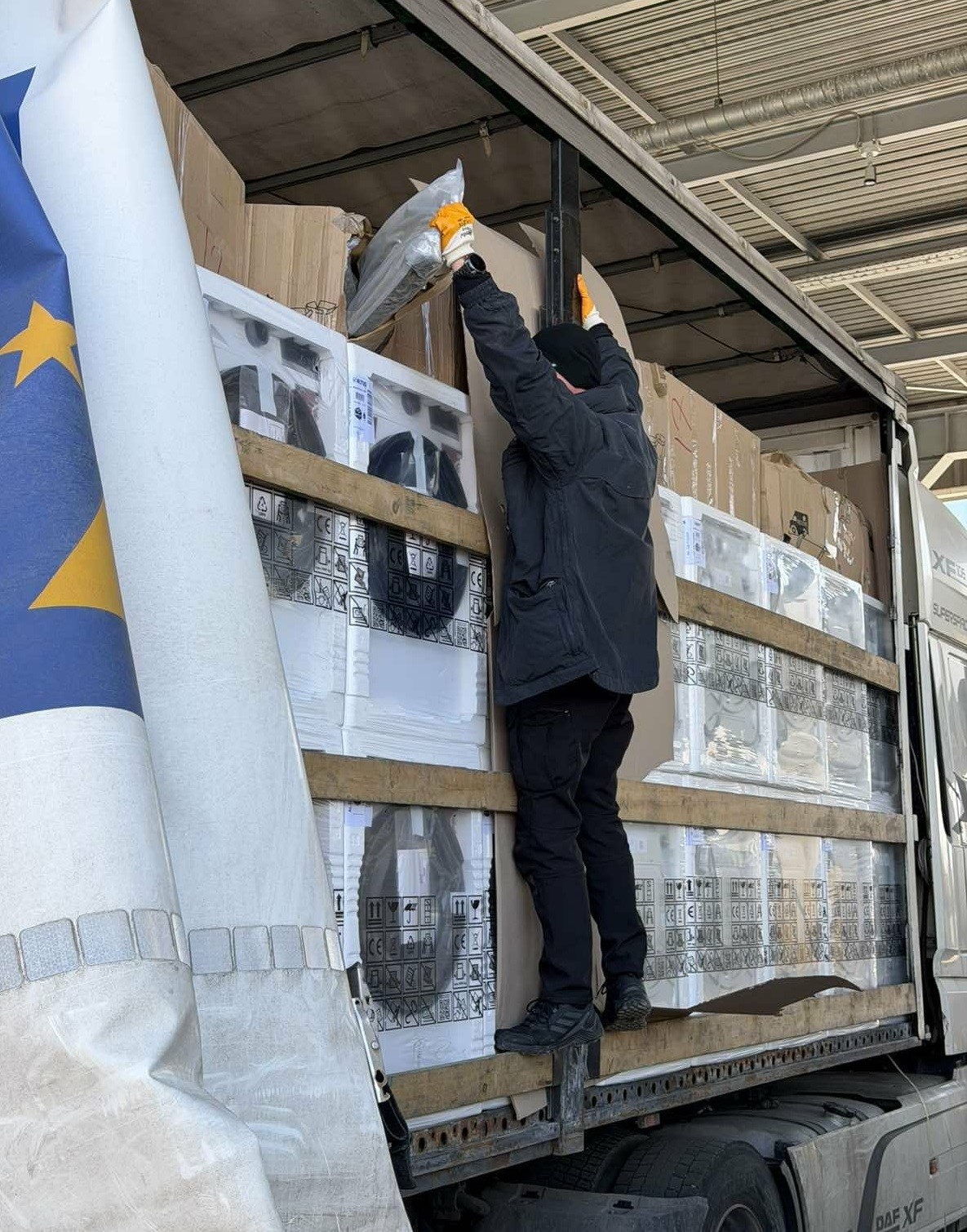 Sınırda dev operasyon: Çamaşır makinesine gizlenmiş 363 kilo eroin ele geçirildi
