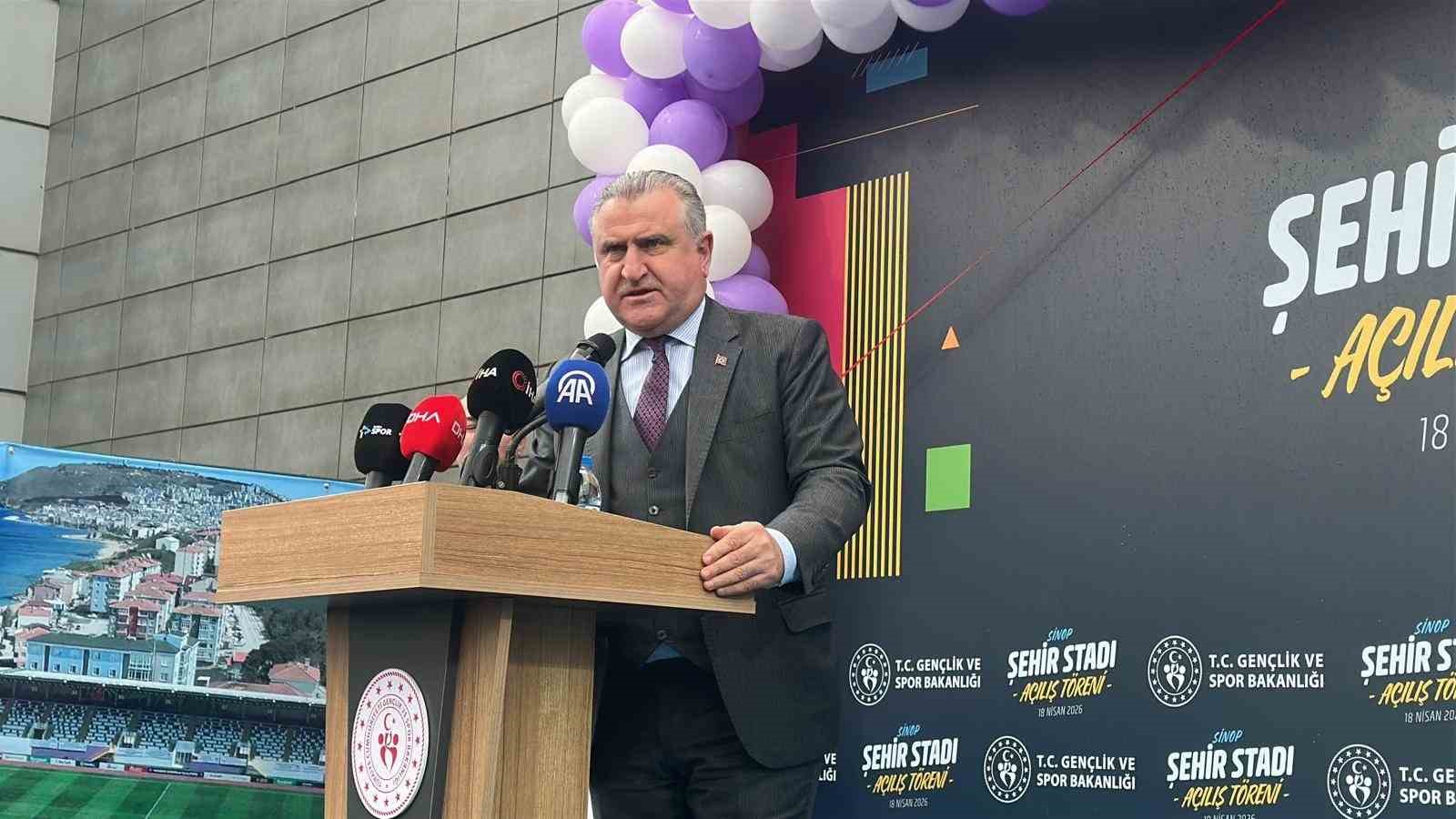 Sinop Şehir Stadı’nın açılışı yapıldı
