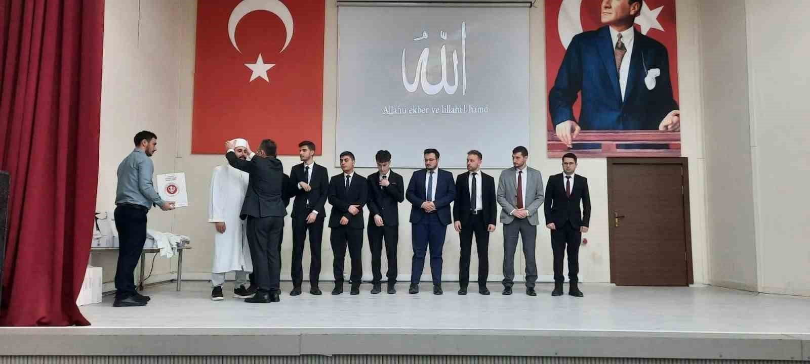 Sinop’ta 70 din görevlisine cübbe ve sarık giydirildi
