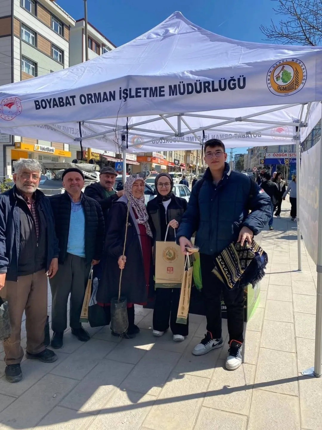 Sinop’ta binlerce fidan toprakla buluşuyor
