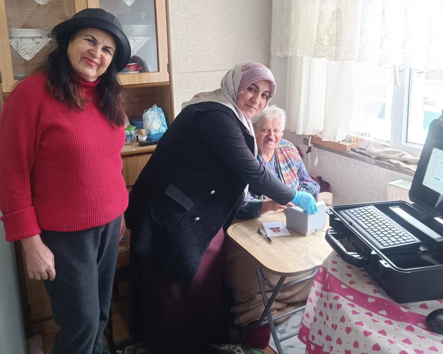 Sinop’ta evde kimlik kartı başvurusu hizmeti sürüyor
