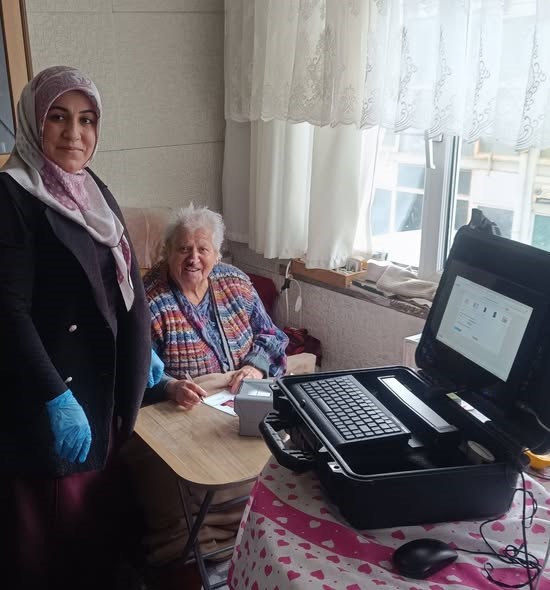 Sinop’ta evde kimlik kartı başvurusu hizmeti sürüyor
