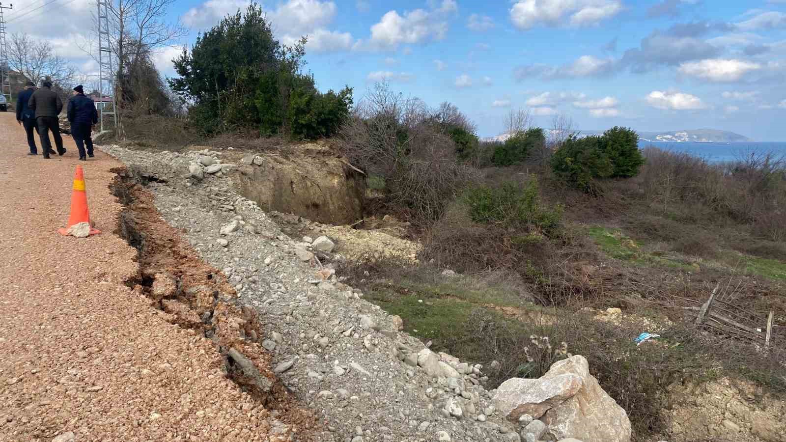 Sinop’ta heyelan sonrası evlerine su ulaşmayan vatandaşlardan tepki
