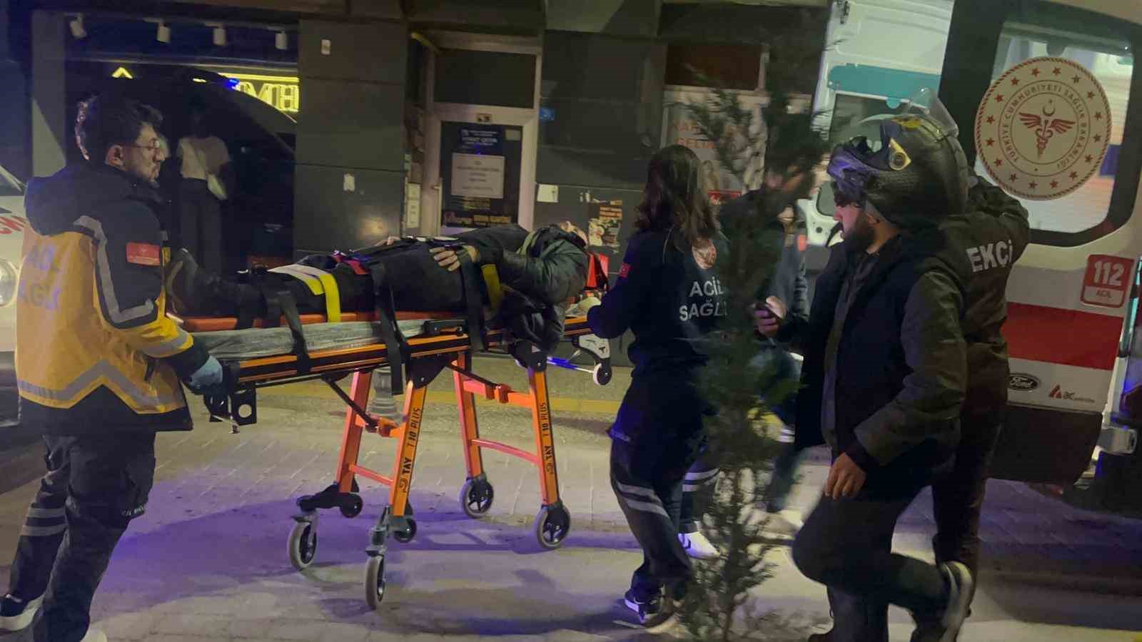 Sinop’ta iki motosiklet çarpıştı: 2 yaralı
