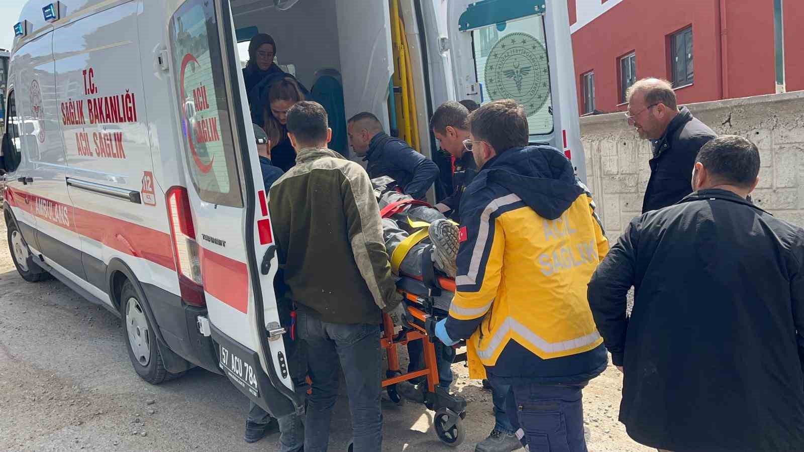 Sinop’ta inşaattan düşen işçi yaralandı
