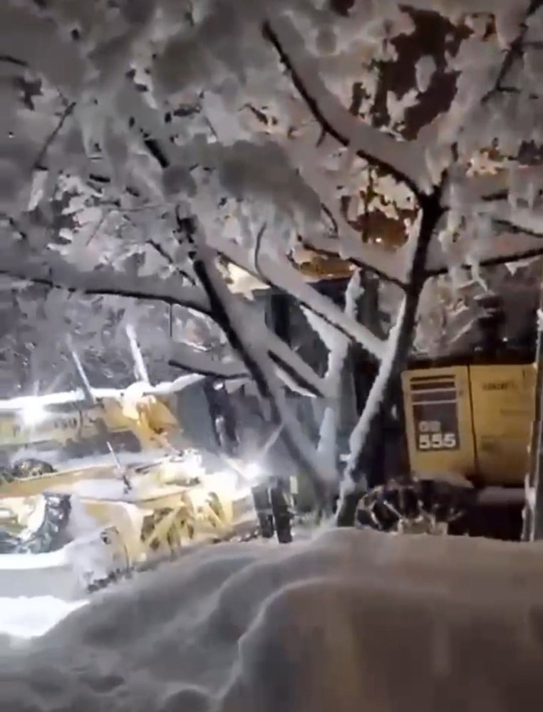 Sinop’ta kar esareti: Köylerin yarısı ulaşıma kapalı, 87 köyde elektrik yok
