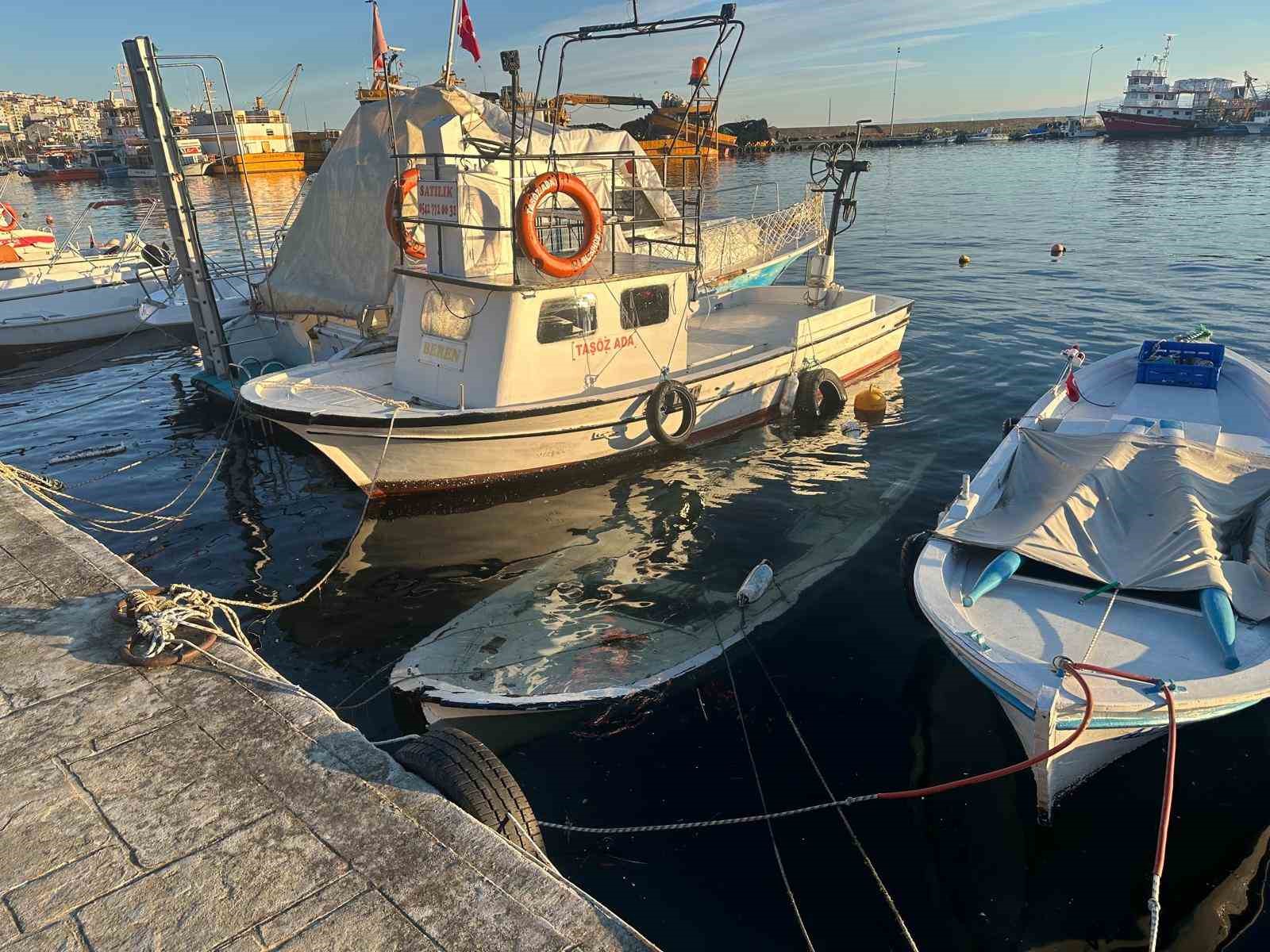 Sinop’ta kayık battı
