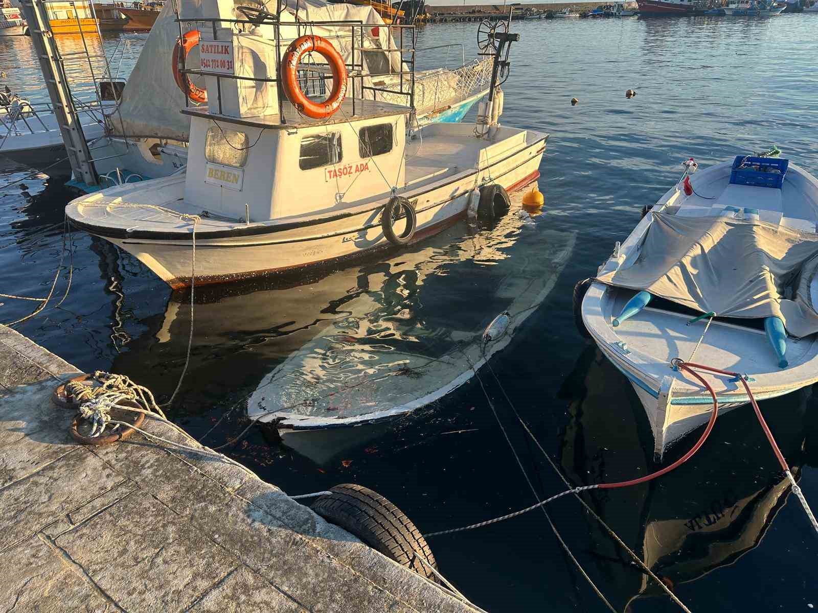 Sinop’ta kayık battı
