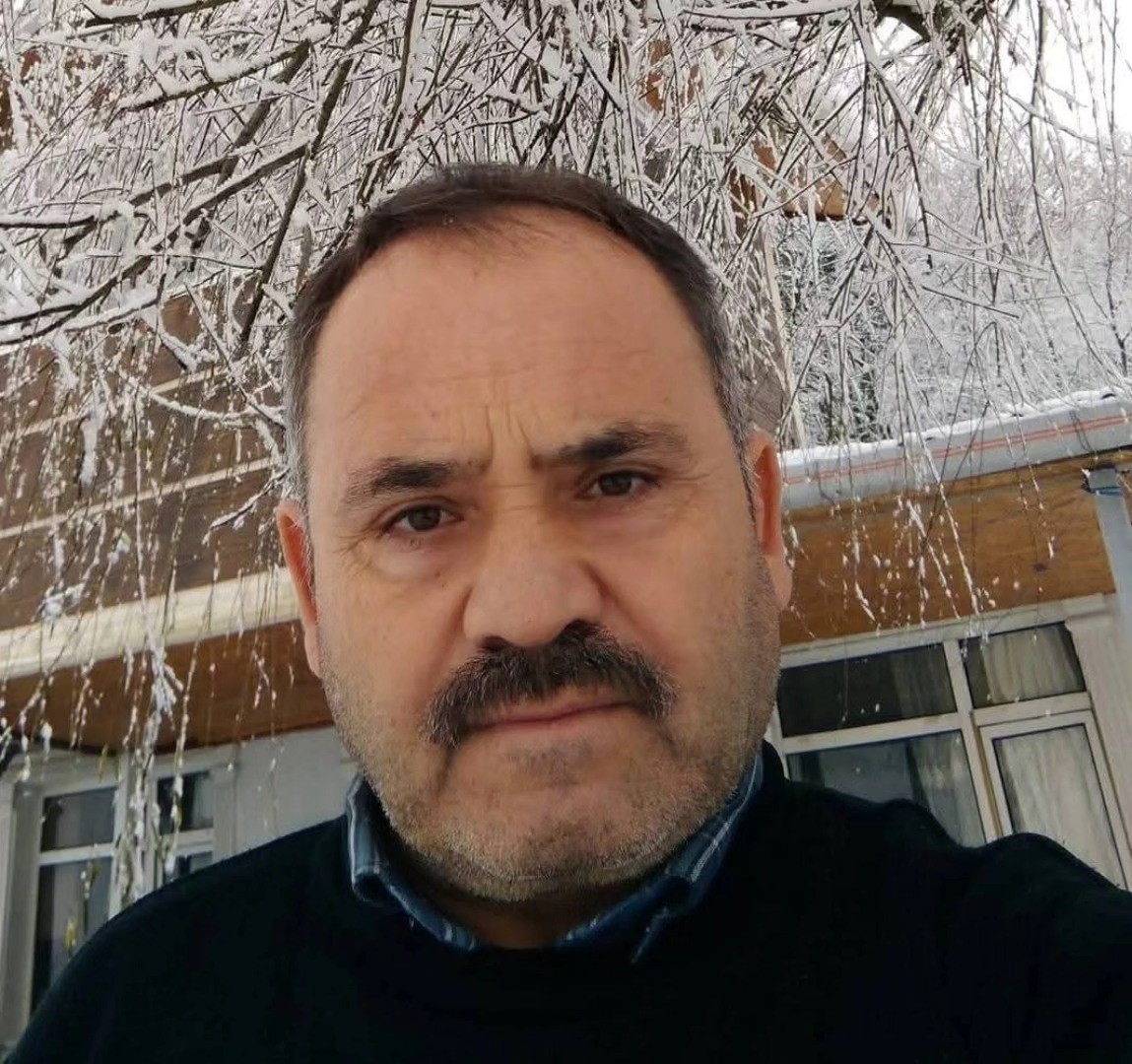 Sinop’ta kontrolden çıkan araç takla attı
