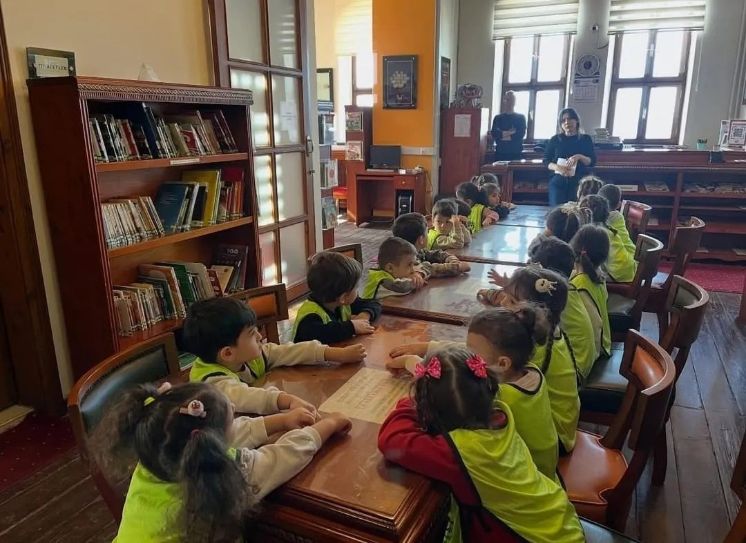 Sinop’ta minikler kütüphanede
