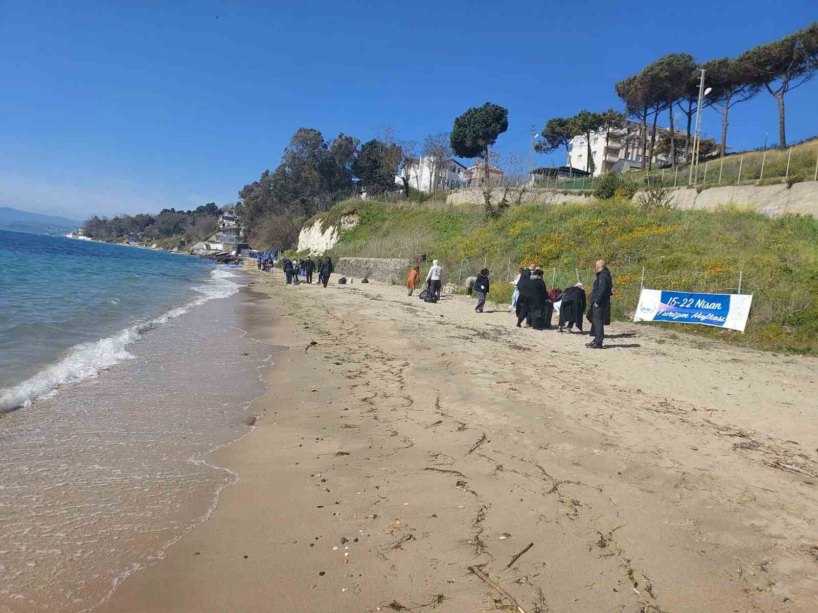 Sinop’ta sahil temizliği
