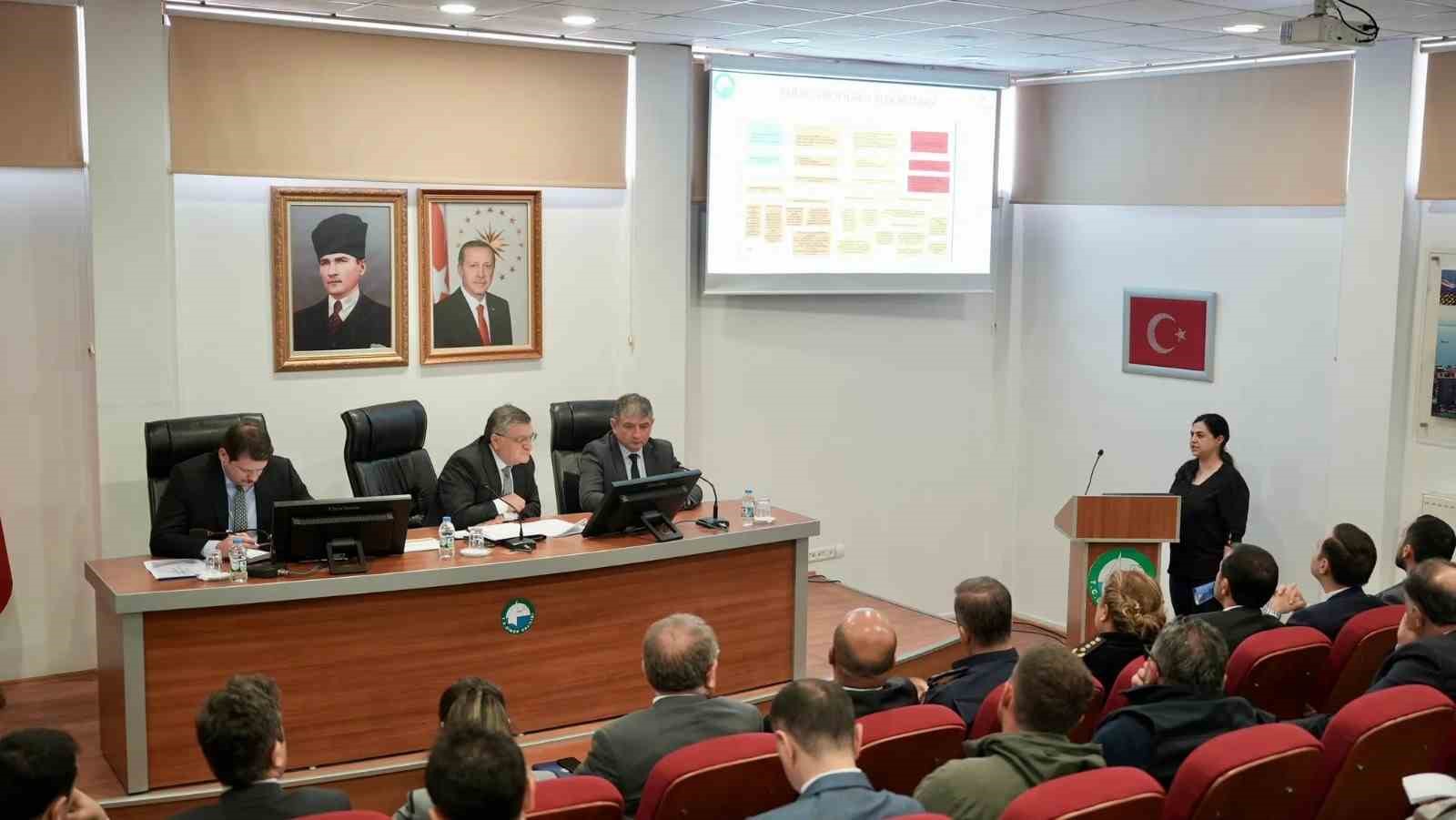 Sinop’ta sokak hayvanları için yol haritası belirlendi
