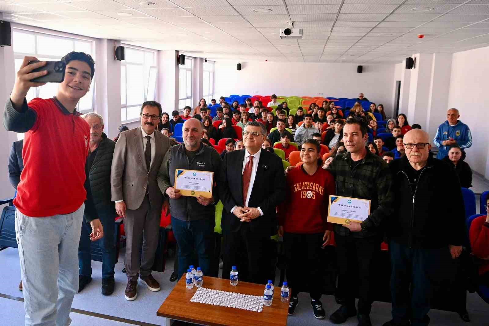 Sinop’ta ustalar deneyimlerini öğrencilere aktardı
