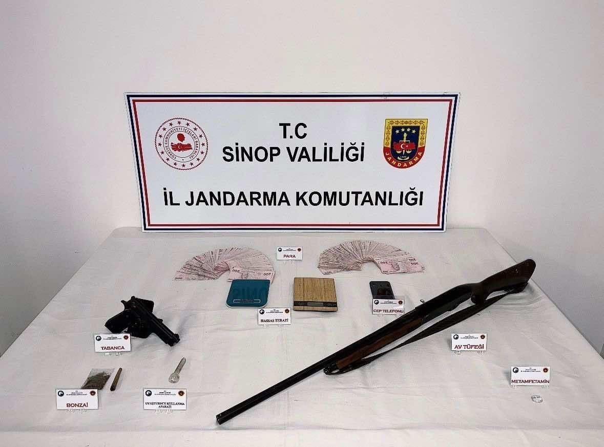 Sinop’ta uyuşturucu operasyonu: 2 şüpheli tutuklandı
